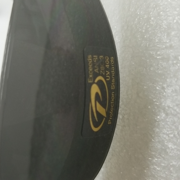 Skinny Joe Motorcycle Riding Sunglasses - Picture 4 of 6